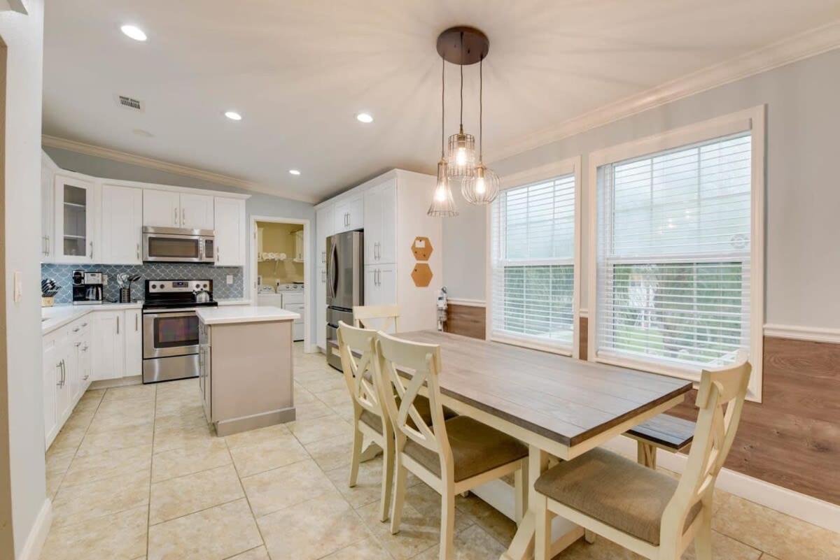 Loggerhead Lagoon - Modern Waterfront Home Pirates Cove Exterior foto